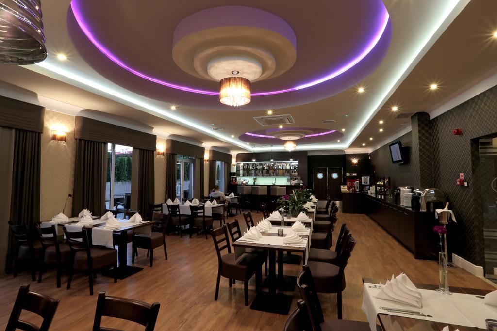 Hotel Silver Белосток Экстерьер фото