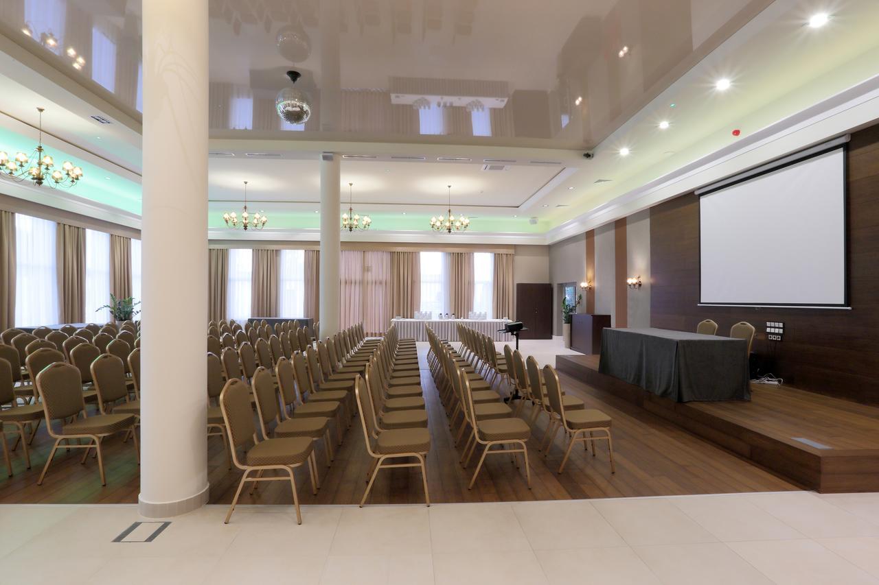 Hotel Silver Белосток Экстерьер фото