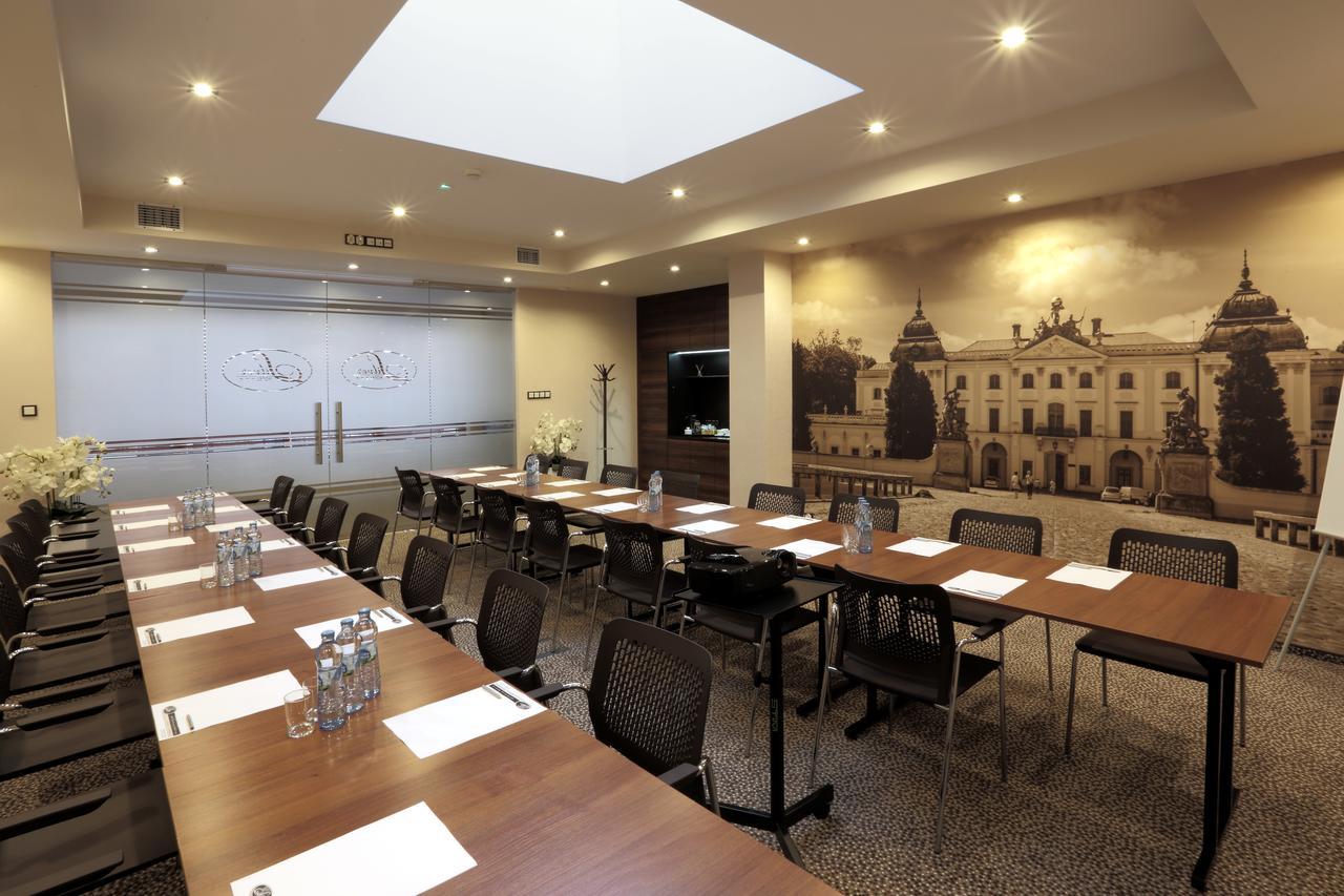 Hotel Silver Белосток Экстерьер фото